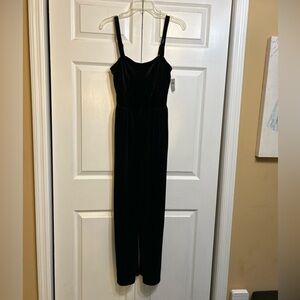 NWT Old Navy Sleeveless Strappy Velvet Jumpsuit Pockets-Size M Medium Black